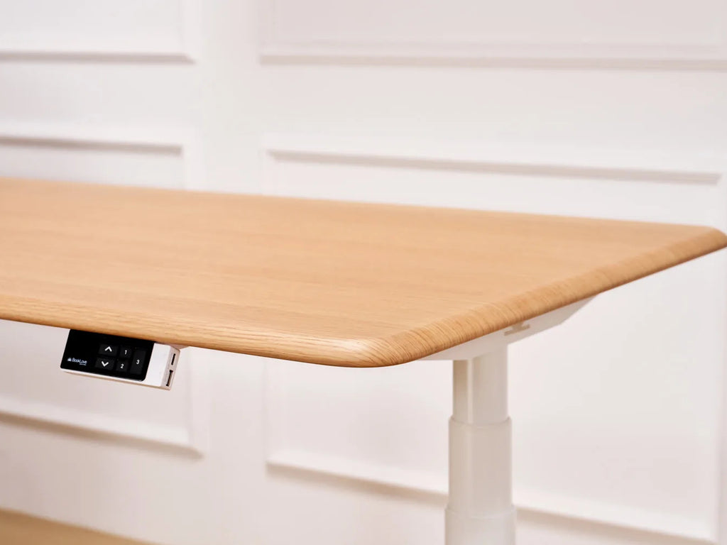 Rounded desktop and comfort-curved front edge